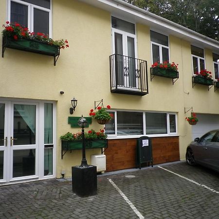 Bridge Hall Apartments ウェストン・スパー・メア エクステリア 写真
