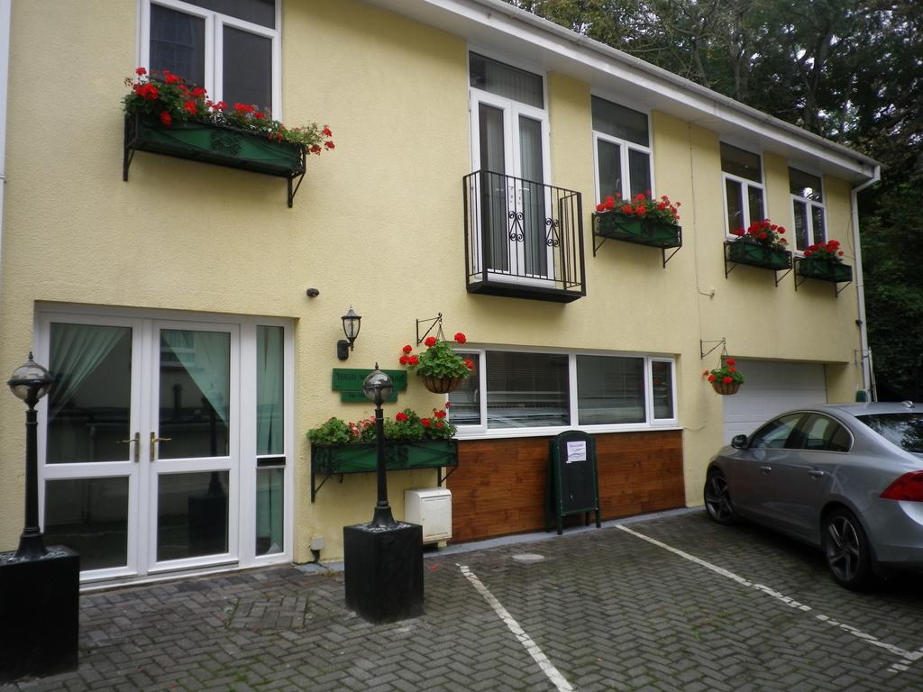 Bridge Hall Apartments ウェストン・スパー・メア エクステリア 写真